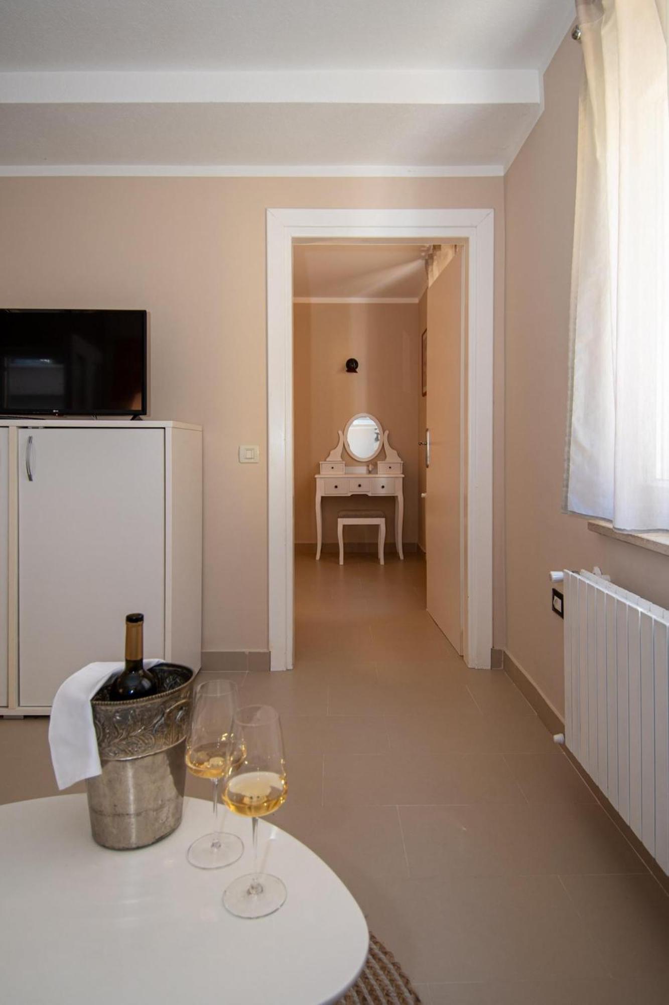 Bed & Breakfast Blu Locanda Rovinj Rum bild